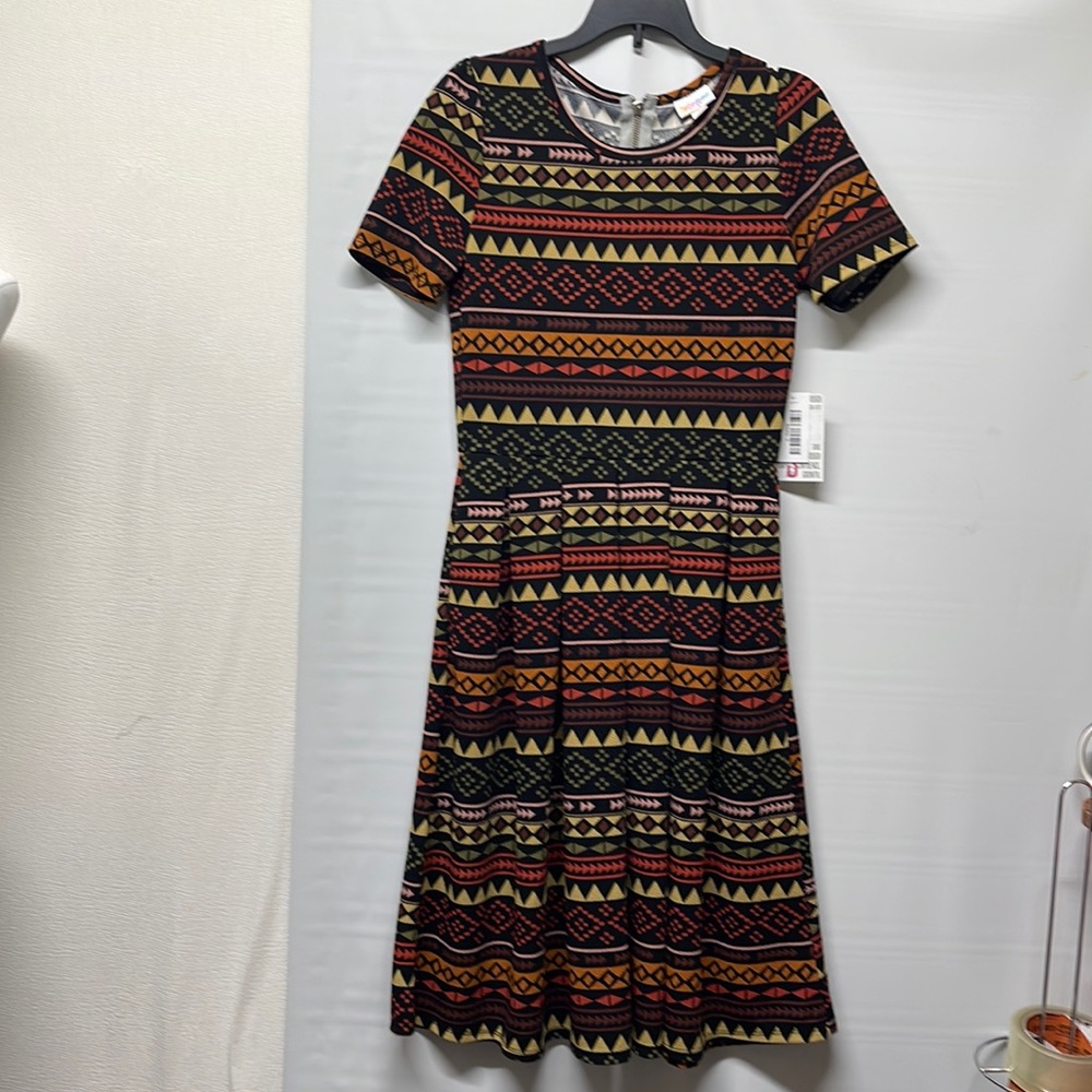 WHOLESALE!! Bundle of 4!! LULAROE AMELIA DRESSES